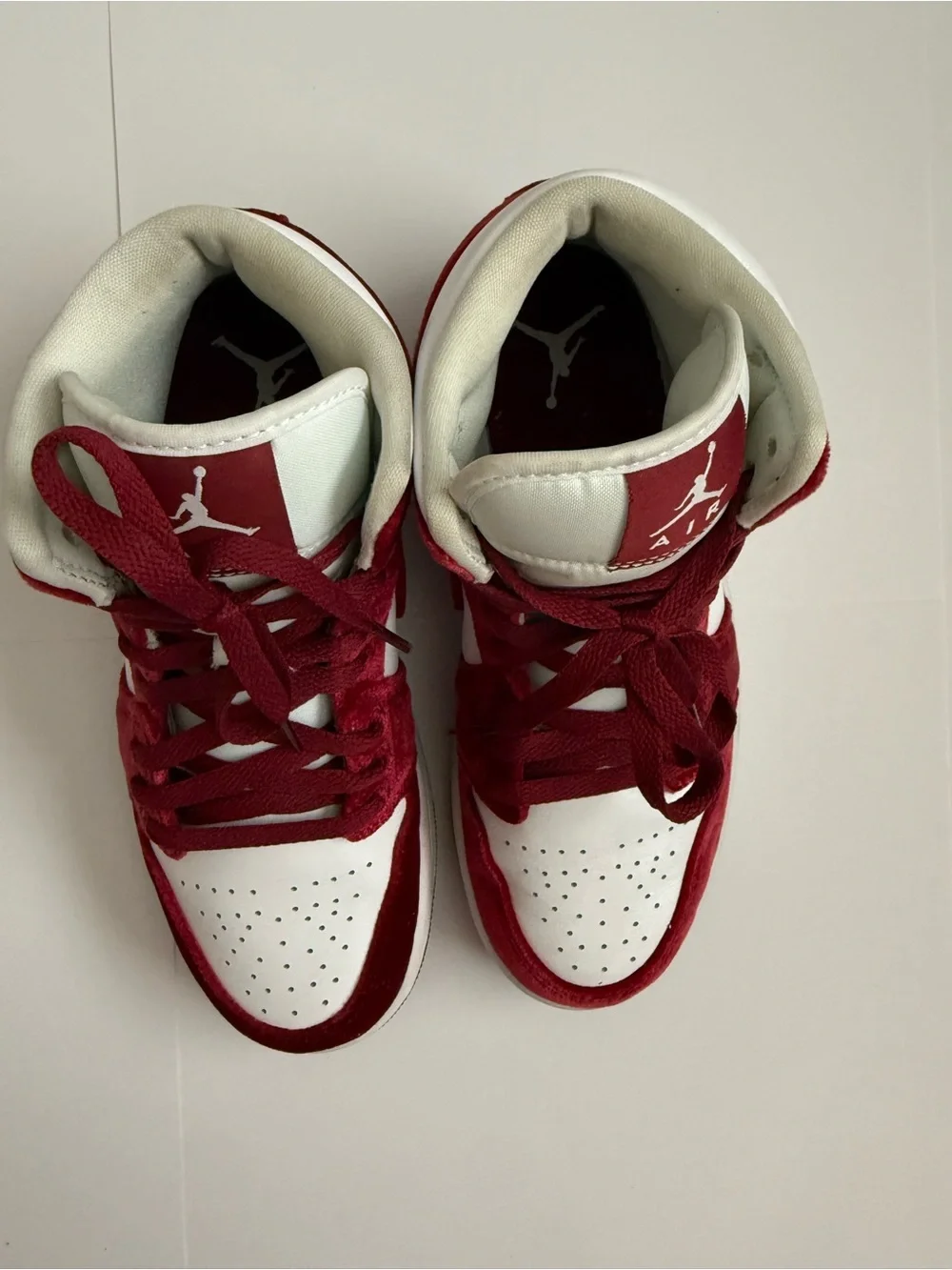 Nike Air Jordan 1 Mid SE Velvet Women’s Size 6.5